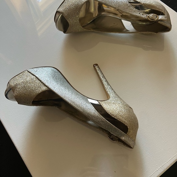 Prom or party shoes . I wore less than three times. - Picture 4 of 7